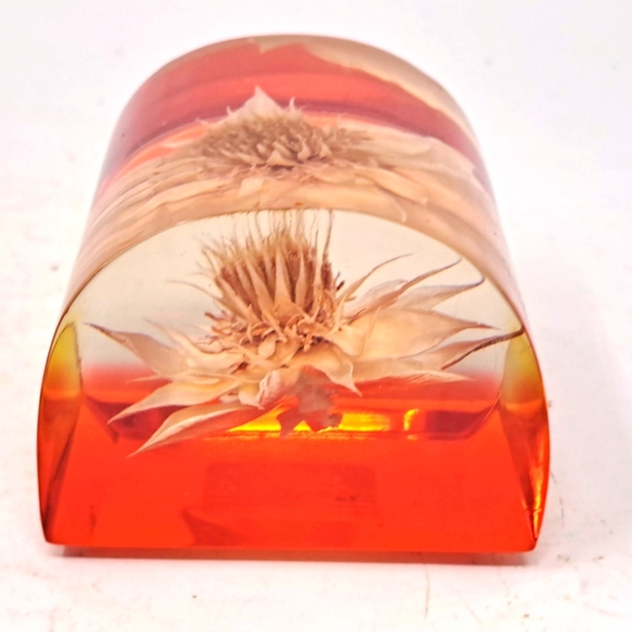 Lucite Paper Weight With Flower Blossom And Red Lucite Bottom - Picture 5 of 5
